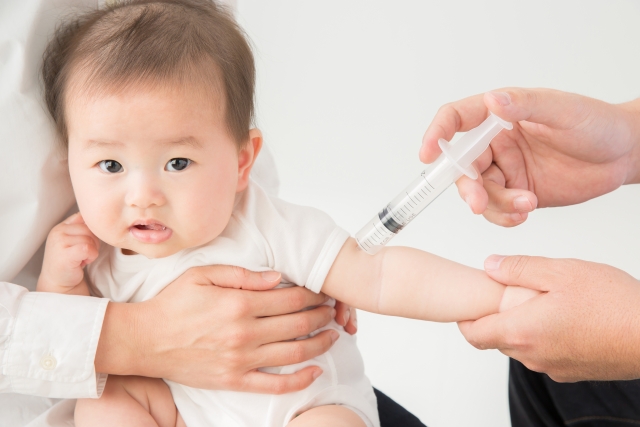 コロナワクチンを希望者全員に無料接種の方針